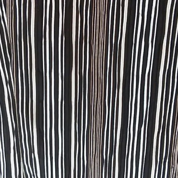 East 5th women's size Large button front shirt * - Picture 4 of 7